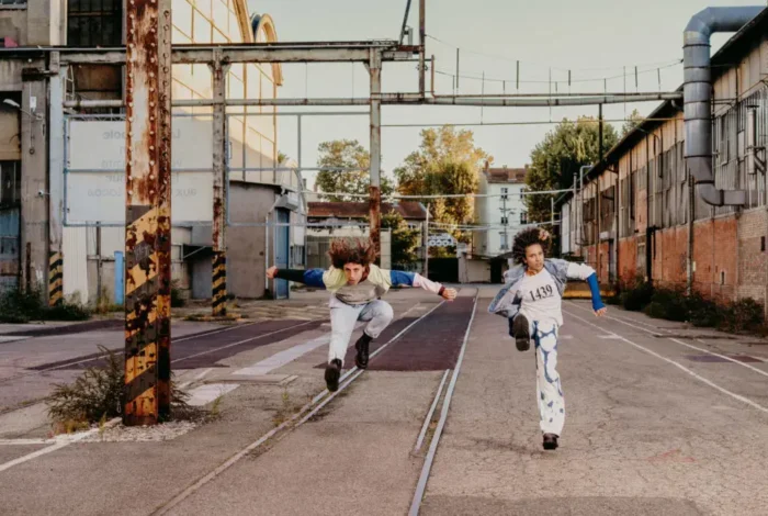 Coolturalia - Katerina Andreou & Mélissa Guex — Shout Twice