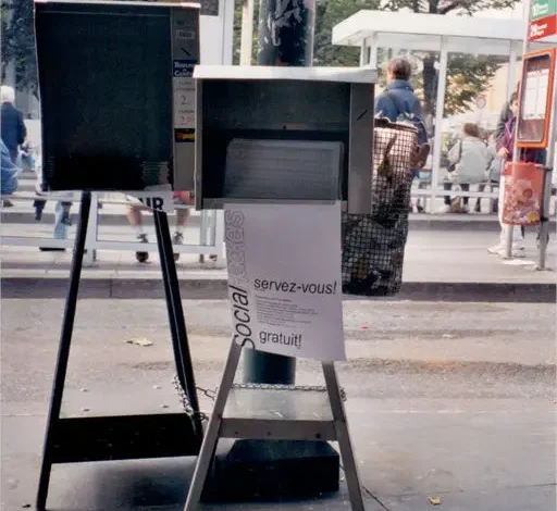 Coolturalia - Too Many Books in the Street