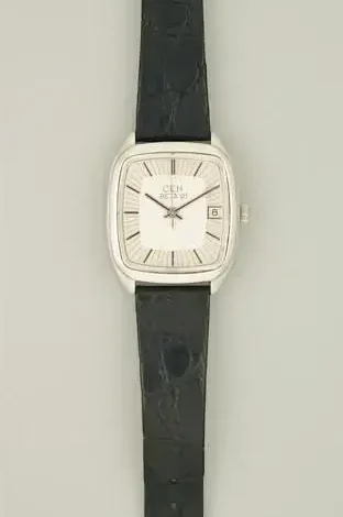 Coolturalia - Quartz Time: Watchmaking's Response to Technological Change