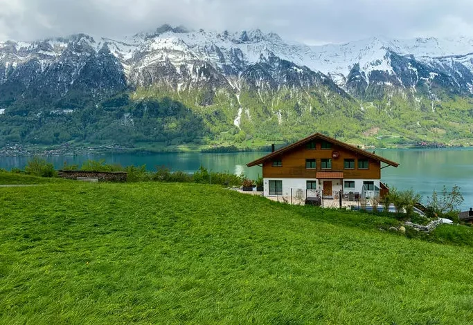 Coolturalia - Industrializing the Picturesque: The Swiss Chalet in the Age of Prefabrication
