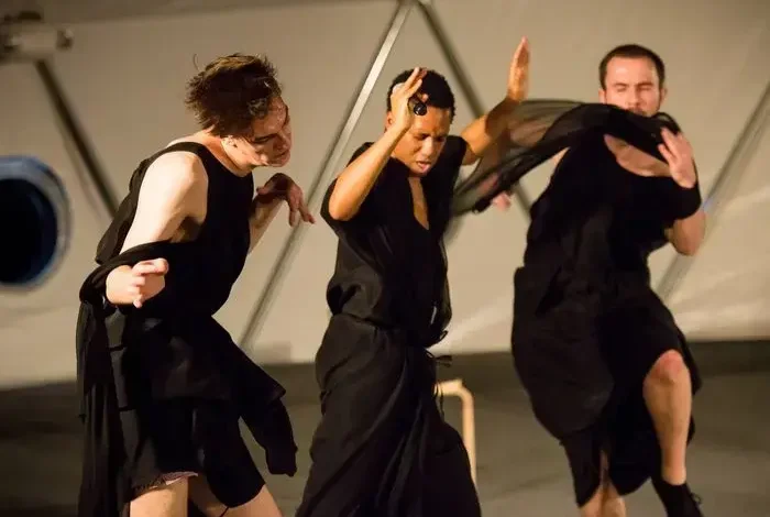 Coolturalia - Trajal Harrell & Zürich Dance Ensemble — Twenty Looks (Made-to-Measure)